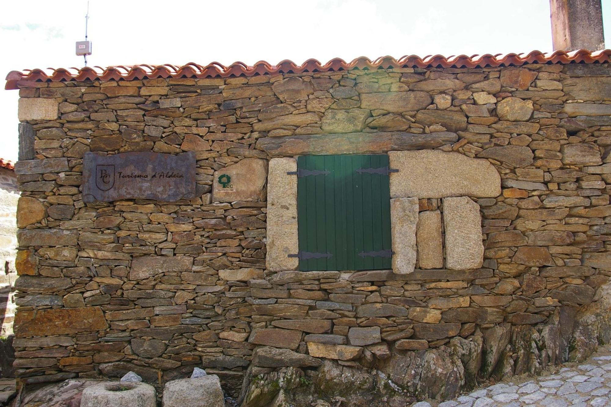 Bairro Do Casal - Turismo D'Aldeia Casa de hóspedes Vila Nova de Foz Côa Quarto foto